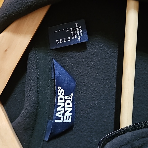 EUC Black size Large fleece jacket - Picture 3 of 3